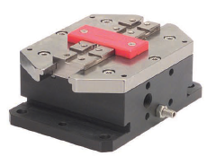 Selbstzentrierender, pneumatischer 2-Backen- Parallelgreifer GM
